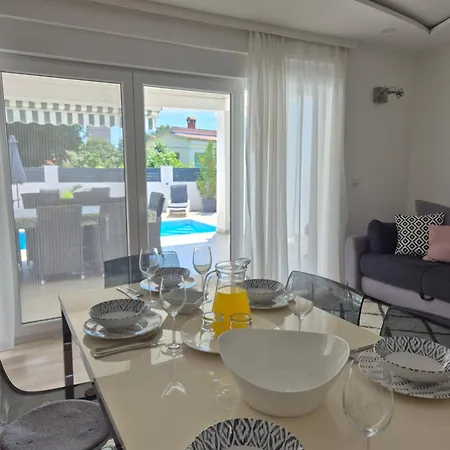 Vila Carnizza - Private With Pool And Jacuzzi