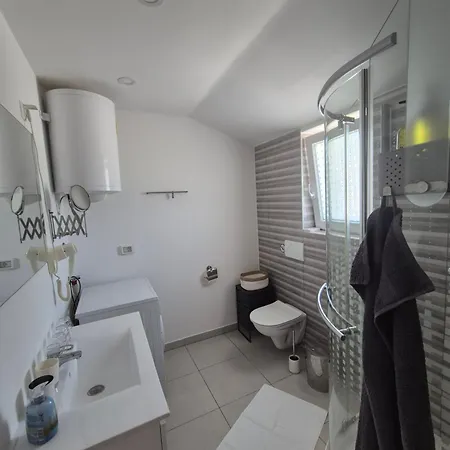 וילה Carnizza - Private With Pool And Jacuzzi