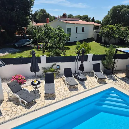 Carnizza - Private With Pool And Jacuzzi Vila Krnica